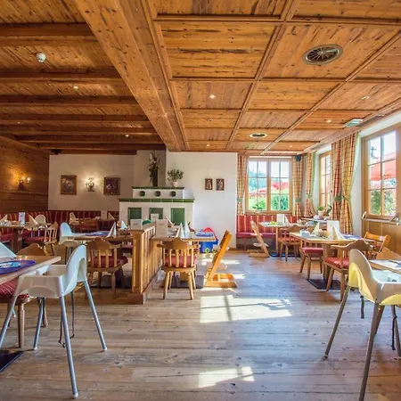 Ξενοδοχείο Babymio Kirchdorf in Tirol