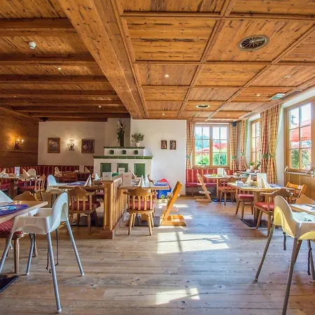 Hotel Babymio Kirchdorf in Tirol